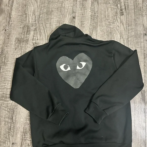 comme des garcons play 'black'